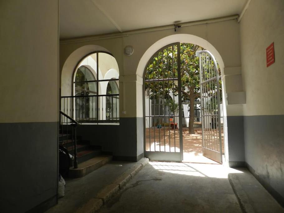 Sylvie's Home, In Panier, Vieux Port In Marseille