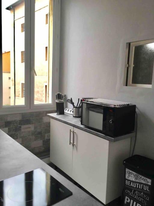 Sylvie's Home, In Panier, Vieux Port In Marseille