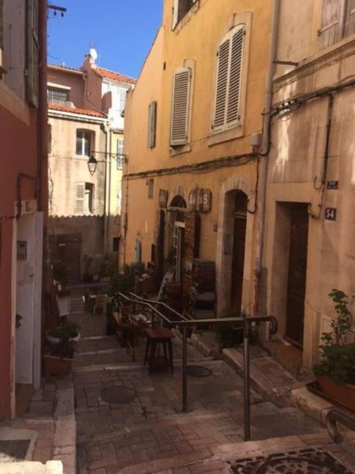 Sylvie's Home, In Panier, Vieux Port In Apartment