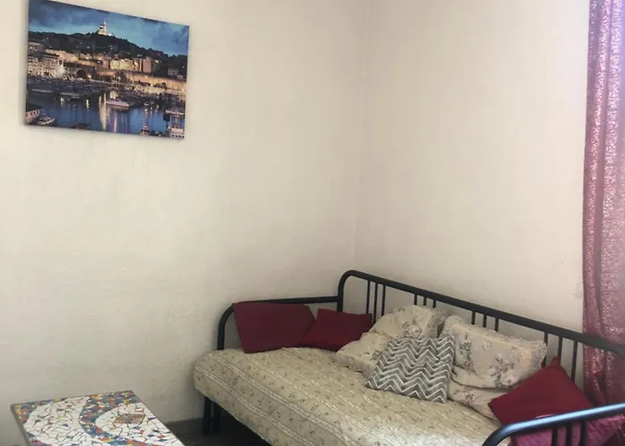Sylvie\'S Home, In Panier, Vieux Port In Marseille